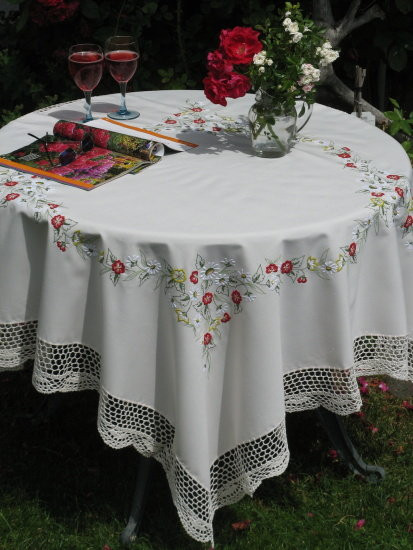 Tischdecke Blumenkranz