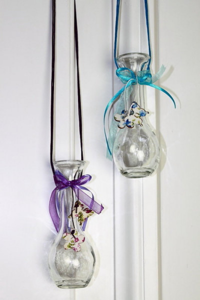 Glas Väschen zum Hängen oder Stellen in lila u. türkis