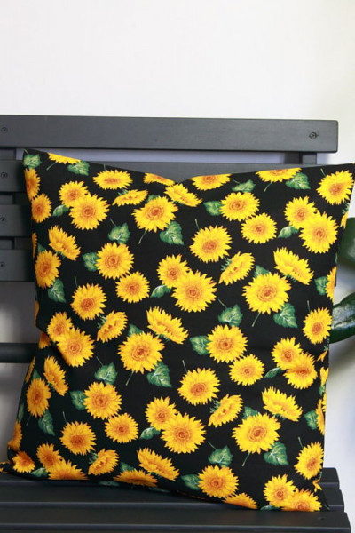 2er Set Kissenbezüge schwarz mit gelben Blumen