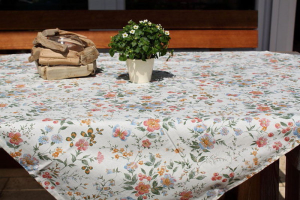 Tischdecke oder Kissenbezug Kräuterwiese